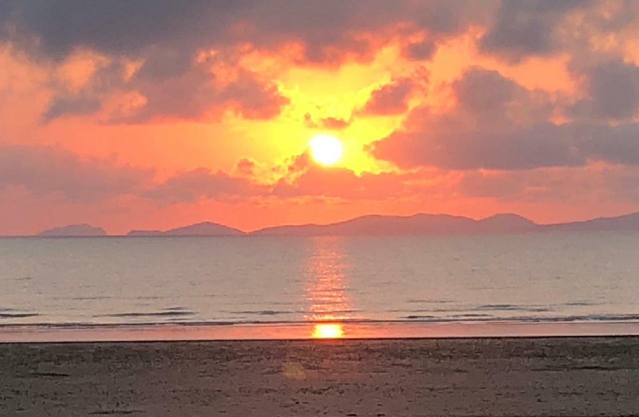 Yeppoon Beachhouse ภายนอก รูปภาพ